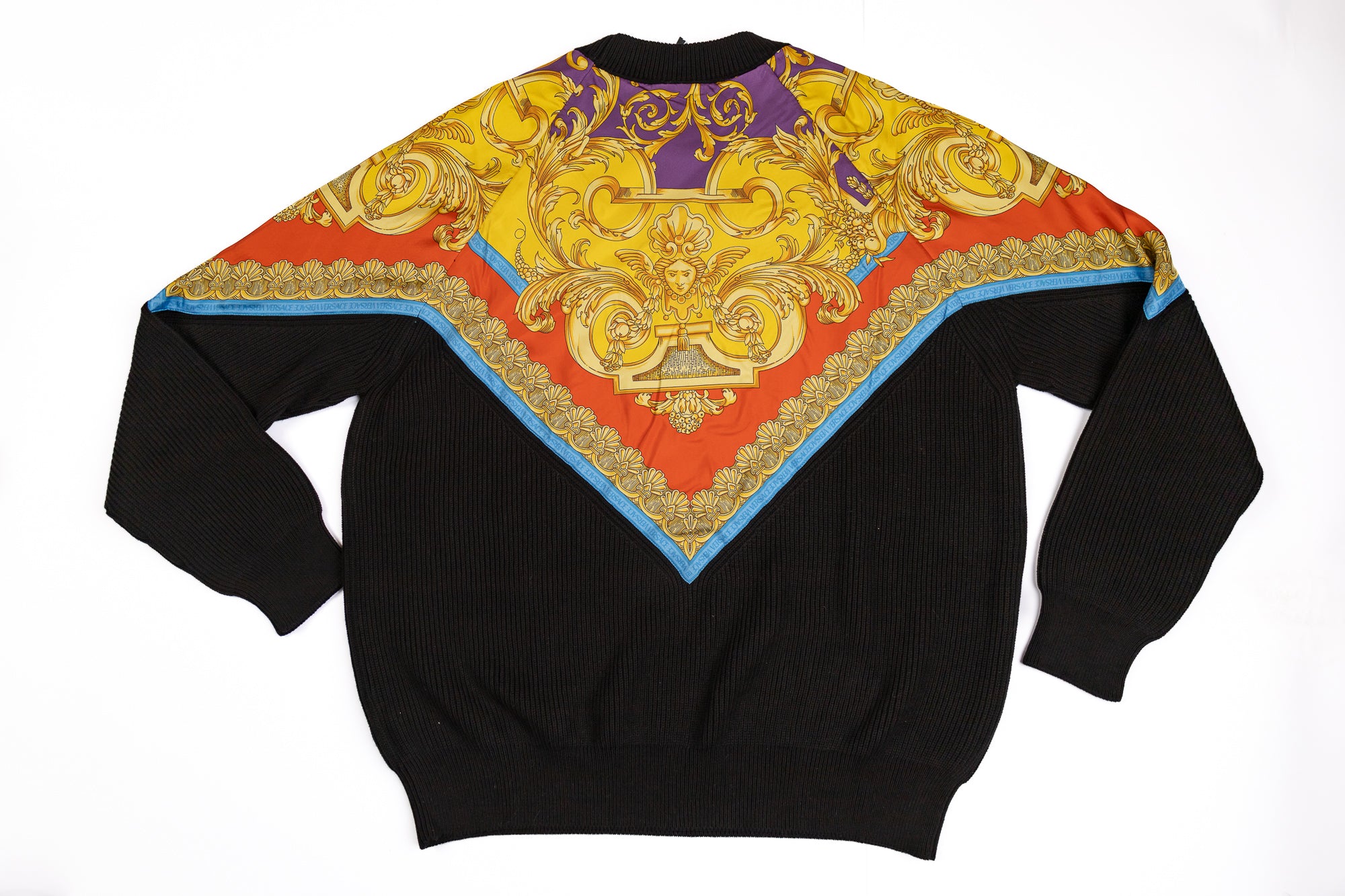 【極美品】VERSACE Barocco Goddess Night Print VERSACE Men's Barocco Goddess Night Print – OutletMilan